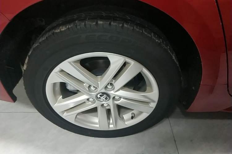 Used Toyota Levin 2019 185T CVT Luxury Edition China VI Standard Right Rear Wheel Hub