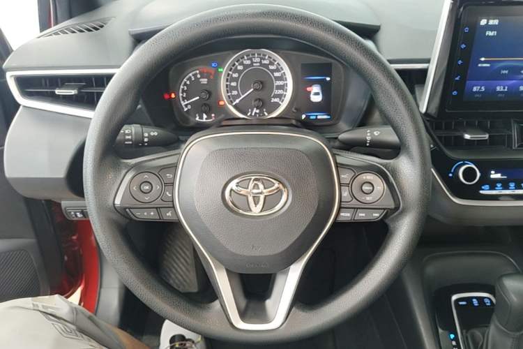 Used Toyota Levin 2019 185T CVT Sport Edition China VI Standard Steering Wheel