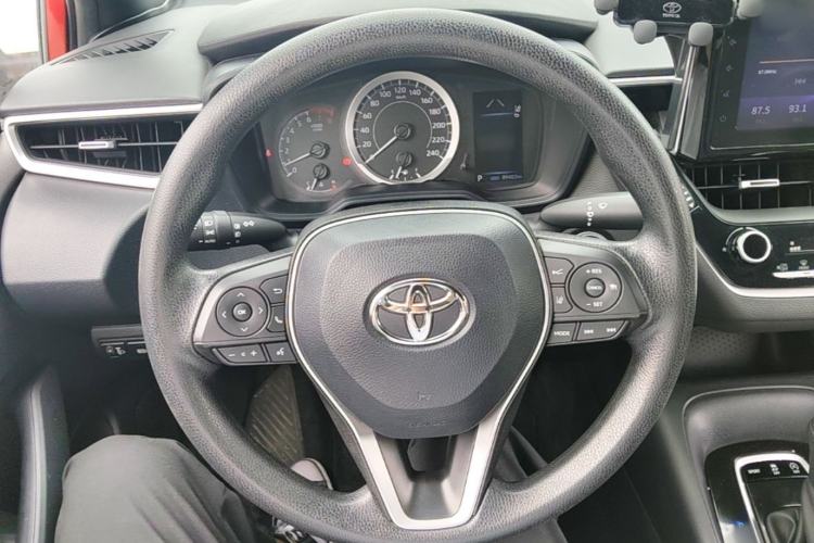 Used Toyota Levin 2019 185T CVT Sport Edition China VI Standard Steering Wheel