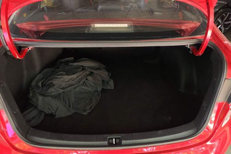 Used Toyota Levin 2019 185T CVT Luxury Edition China VI Standard Trunk