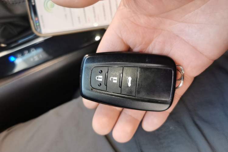Used Toyota Levin 2019 185T CVT Luxury Edition China VI Standard Vehicle Key