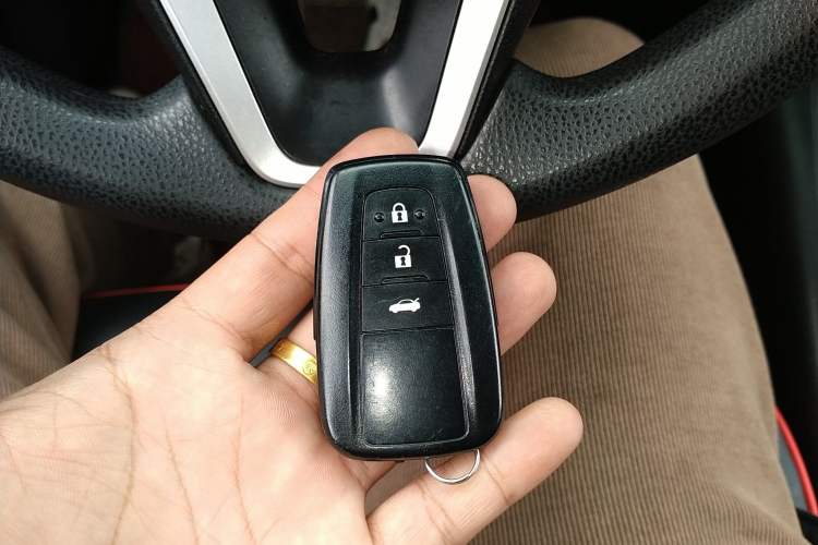 Used Toyota Levin 2019 185T CVT Luxury Edition China VI Standard Vehicle Key