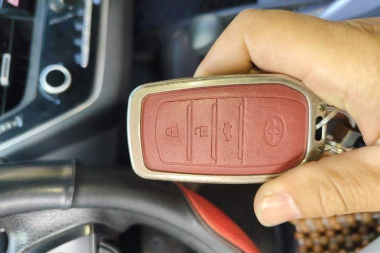 Used Toyota Levin 2019 185T CVT Luxury Edition China VI Standard Vehicle Key