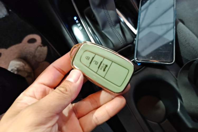 Used Toyota Levin 2019 185T CVT Luxury Edition China VI Standard Vehicle Key