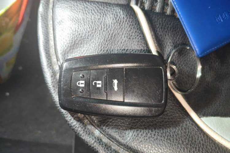 Used Toyota Levin 2019 185T CVT Luxury Edition China VI Standard Vehicle Key