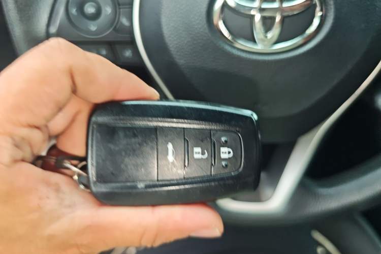 Used Toyota Levin 2019 185T CVT Luxury Edition China VI Standard Vehicle Key