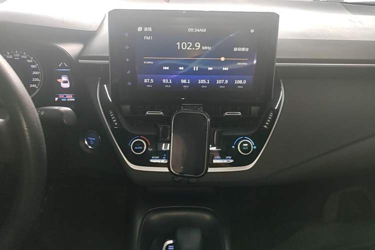 Used Toyota Levin 2019 Dual-Engine 1.8H E-CVT Sport Edition China VI Standard Audio And AC Panel