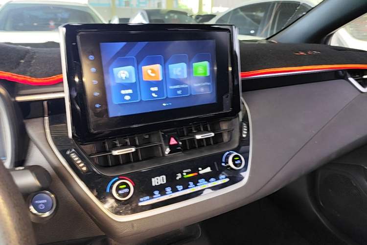 Used Toyota Levin 2019 Dual-Engine 1.8H E-CVT Luxury Edition China VI Standard Audio And AC Panel