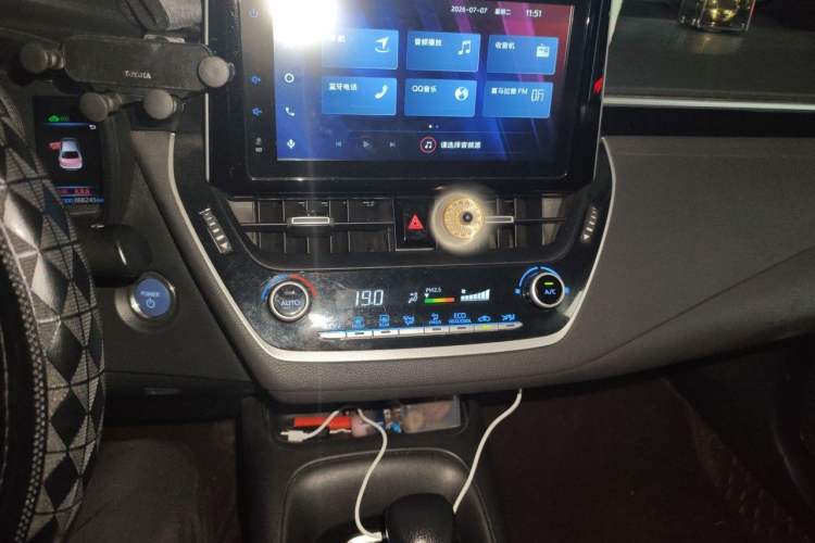 Used Toyota Levin 2019 Dual-Engine 1.8H E-CVT Luxury Edition China V Standard Audio And AC Panel