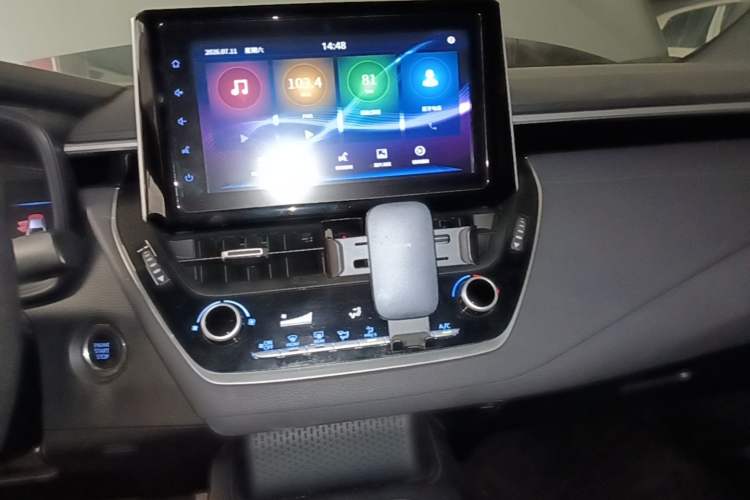 Used Toyota Levin 2019 185T CVT Sport Edition China VI Standard Audio And AC Panel