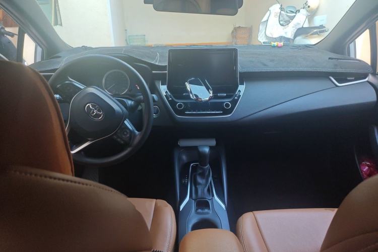 Used Toyota Levin 2019 185T CVT Luxury Edition China VI Standard Center Console