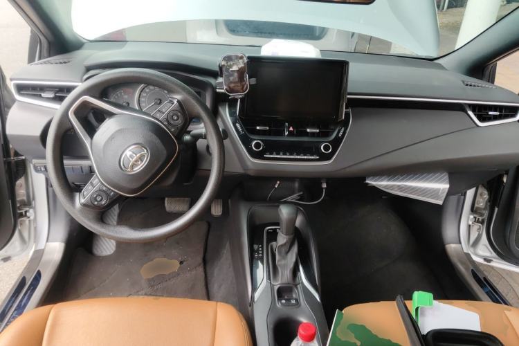 Used Toyota Levin 2019 185T CVT Luxury Edition China VI Standard Center Console