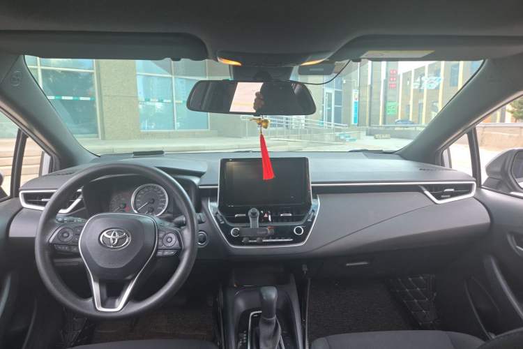 Used Toyota Levin 2019 185T CVT Sport Edition China VI Standard Center Console