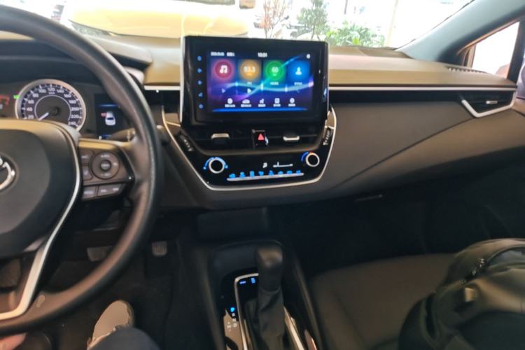 Used Toyota Levin 2019 185T CVT Luxury Edition China VI Standard Center Console