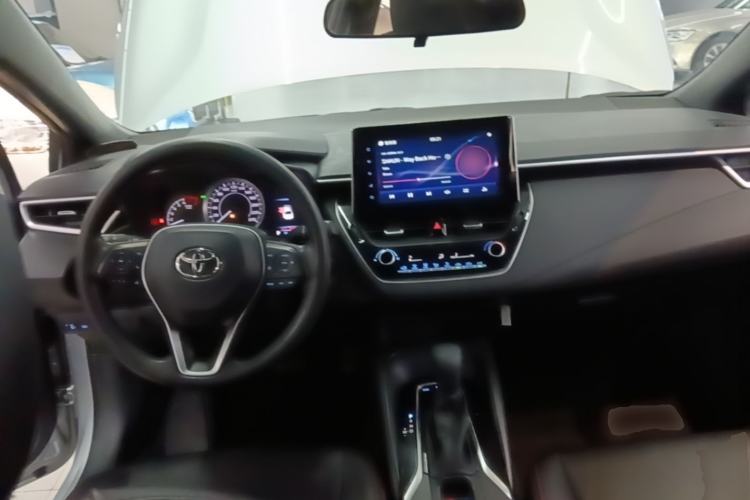 Used Toyota Levin 2019 185T CVT Luxury Edition China VI Standard Center Console