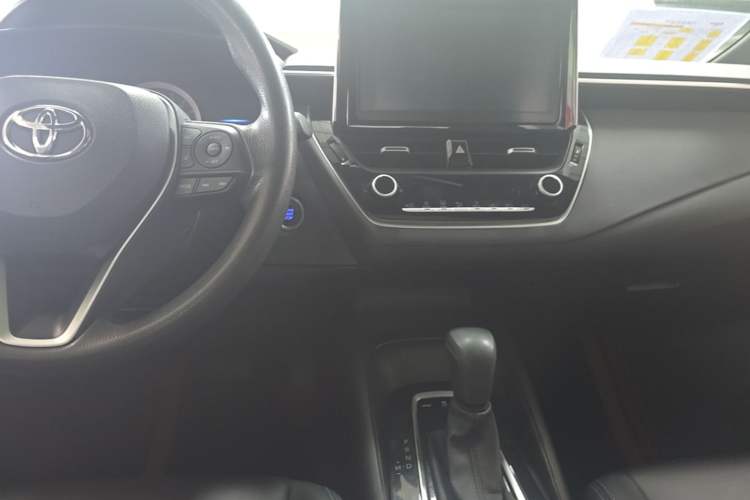 Used Toyota Levin 2019 185T CVT Luxury Edition China VI Standard Center Console