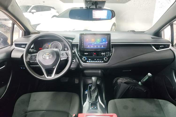 Used Toyota Levin 2019 185T CVT Luxury Edition China VI Standard Center Console