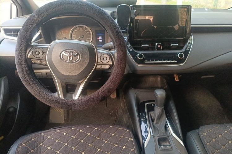 Used Toyota Levin 2019 185T CVT Luxury Edition China VI Standard Center Console