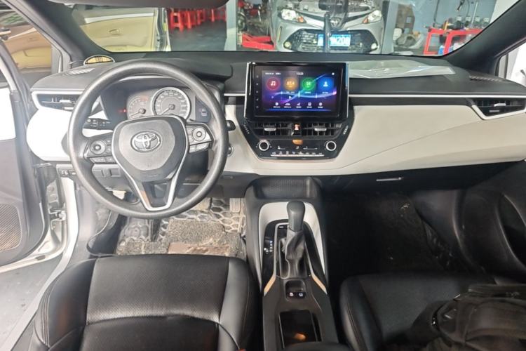 Used Toyota Levin 2019 185T CVT Luxury Edition China VI Standard Center Console