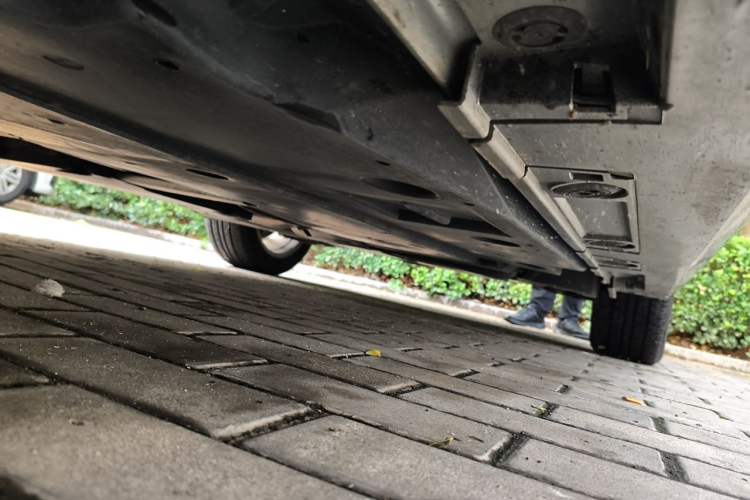 Used Toyota Levin 2019 Dual-Engine 1.8H E-CVT Luxury Edition China VI Standard Chassis Front Left