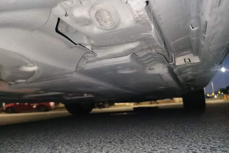Used Toyota Levin 2019 Dual-Engine 1.8H E-CVT Luxury Edition China VI Standard Chassis Rear Right