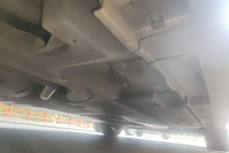 Used Toyota Levin 2019 Dual-Engine 1.8H E-CVT Sport Edition China VI Standard Chassis Rear Right