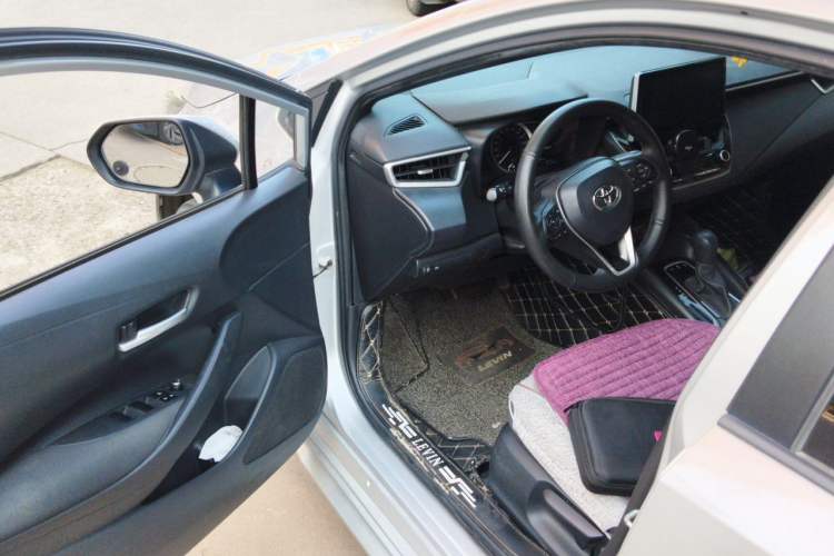 Used Toyota Levin 2019 185T CVT Luxury Edition China VI Standard Driver Seat