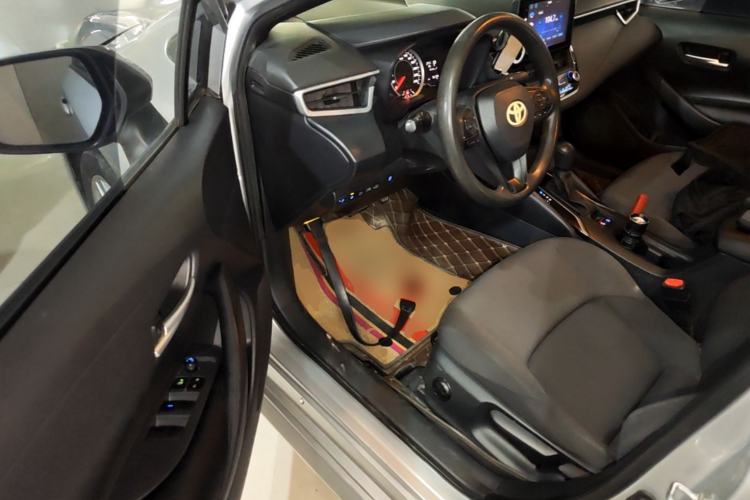 Used Toyota Levin 2019 185T CVT Entry-Level Version China VI Standard Driver Seat