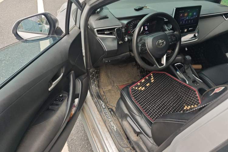Used Toyota Levin 2019 185T CVT Luxury Edition China VI Standard Driver Seat