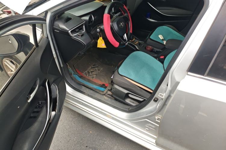 Used Toyota Levin 2019 Dual-Engine 1.8H E-CVT Entry-Level Model China VI Standard Driver Seat