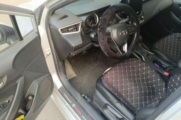 Used Toyota Levin 2019 185T CVT Luxury Edition China VI Standard Driver Seat