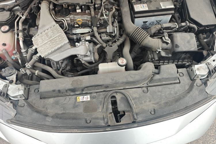 Used Toyota Levin 2019 185T CVT Entry-Level Version China VI Standard Engine Bay