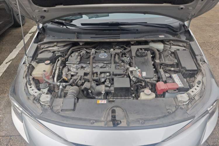 Used Toyota Levin 2019 Dual-Engine 1.8H E-CVT Luxury Edition China VI Standard Engine Bay
