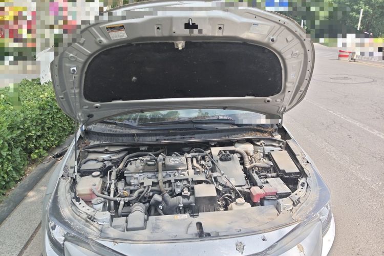 Used Toyota Levin 2019 Dual-Engine 1.8H E-CVT Entry-Level Model China VI Standard Engine Bay