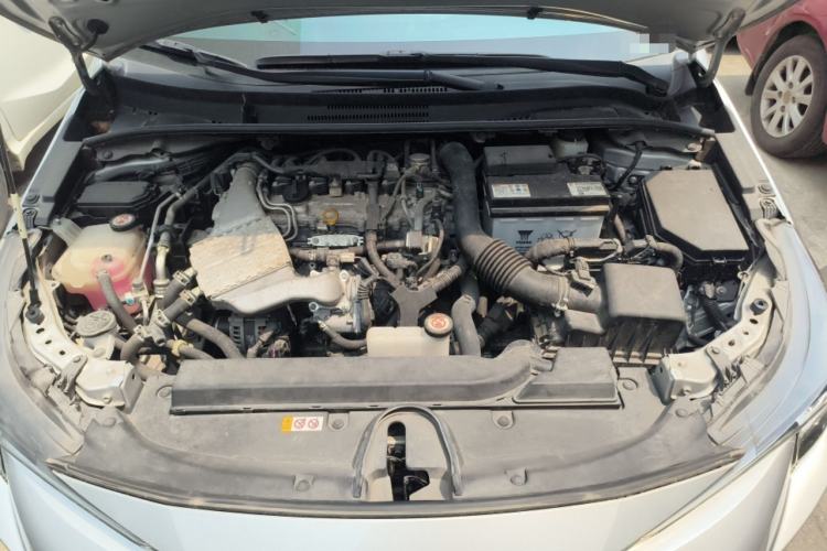 Used Toyota Levin 2019 185T CVT Entry-Level Version China VI Standard Engine Bay