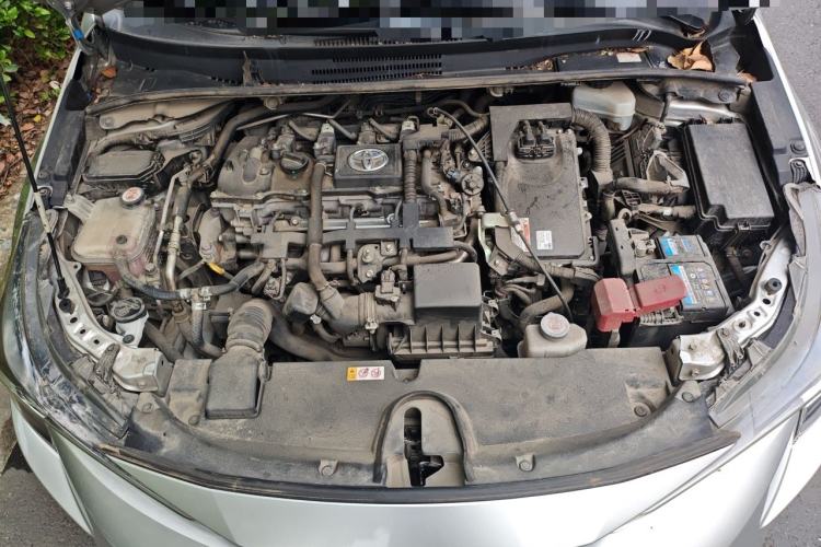 Used Toyota Levin 2019 Dual-Engine 1.8H E-CVT Entry-Level Model China VI Standard Engine Bay