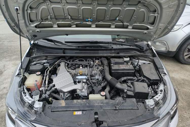 Used Toyota Levin 2019 185T CVT Entry-Level Version China VI Standard Engine Bay
