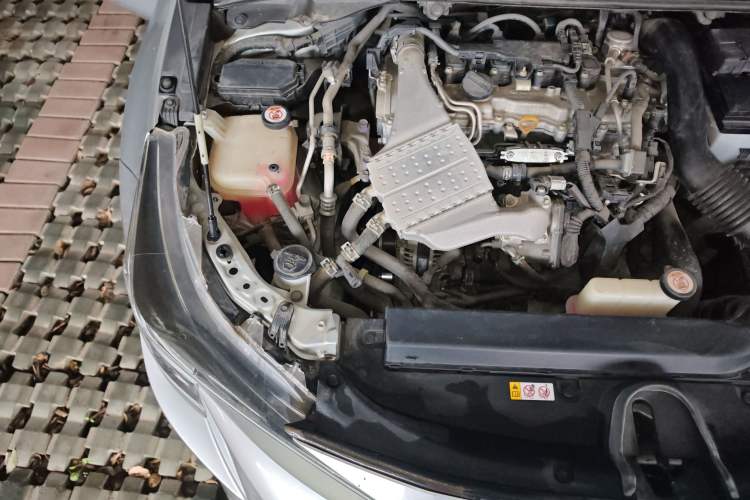 Used Toyota Levin 2019 185T CVT Luxury Edition China VI Standard Engine Bay Right