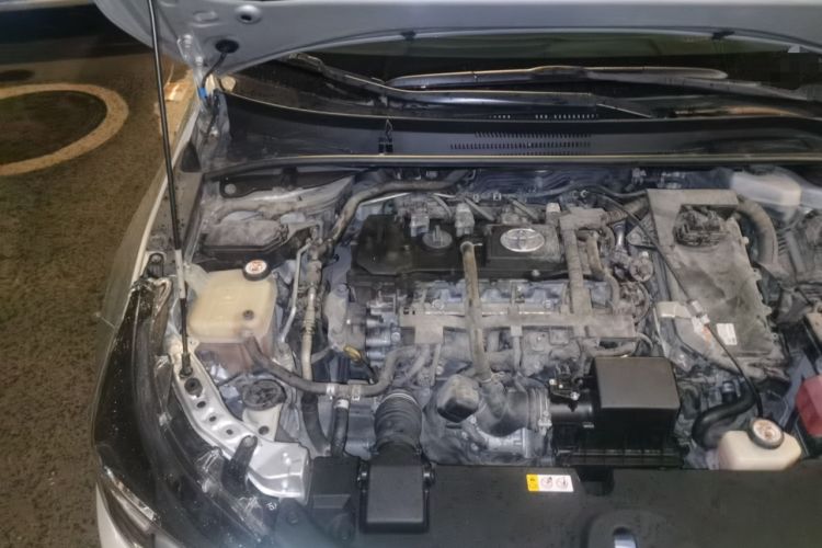Used Toyota Levin 2019 Dual-Engine 1.8H E-CVT Luxury Edition China VI Standard Engine Bay Right