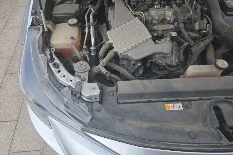 Used Toyota Levin 2019 185T CVT Sport Edition China VI Standard Engine Bay Right