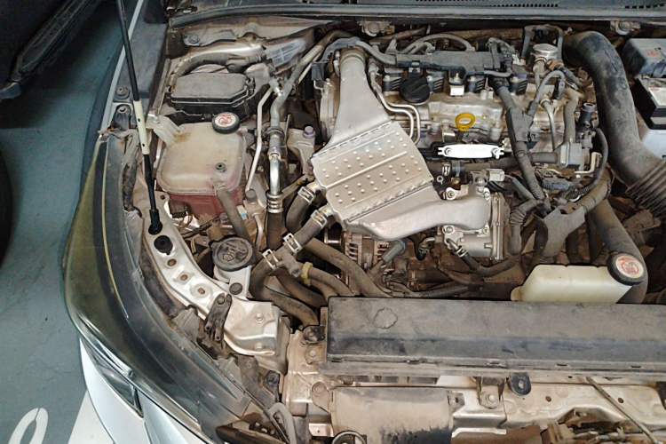 Used Toyota Levin 2019 185T CVT Luxury Edition China VI Standard Engine Bay Right