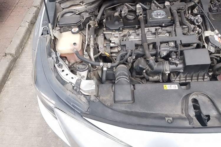 Used Toyota Levin 2019 Dual-Engine 1.8H E-CVT Entry-Level Model China VI Standard Engine Bay Right