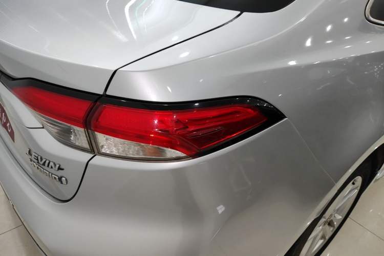 Used Toyota Levin 2019 Dual-Engine 1.8H E-CVT Luxury Edition China VI Standard Exterior 3