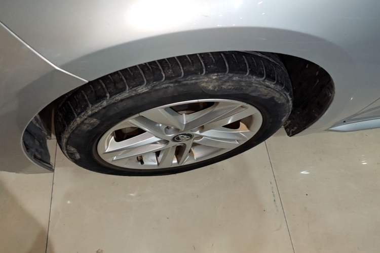 Used Toyota Levin 2019 185T CVT Entry-Level Version China VI Standard Exterior 4
