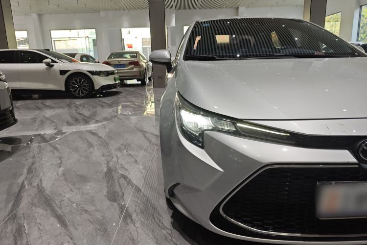 Used Toyota Levin 2019 185T CVT Luxury Edition China VI Standard Exterior 4