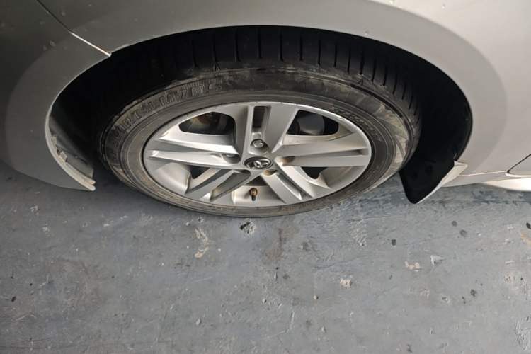 Used Toyota Levin 2019 185T CVT Luxury Edition China VI Standard Exterior 4