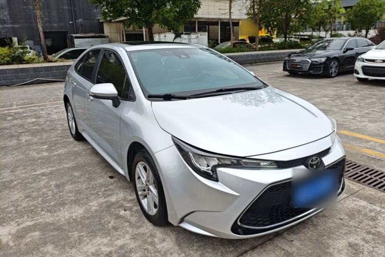 Used Toyota Levin 2019 185T CVT Luxury Edition China V Standard Front Right 45 Deg