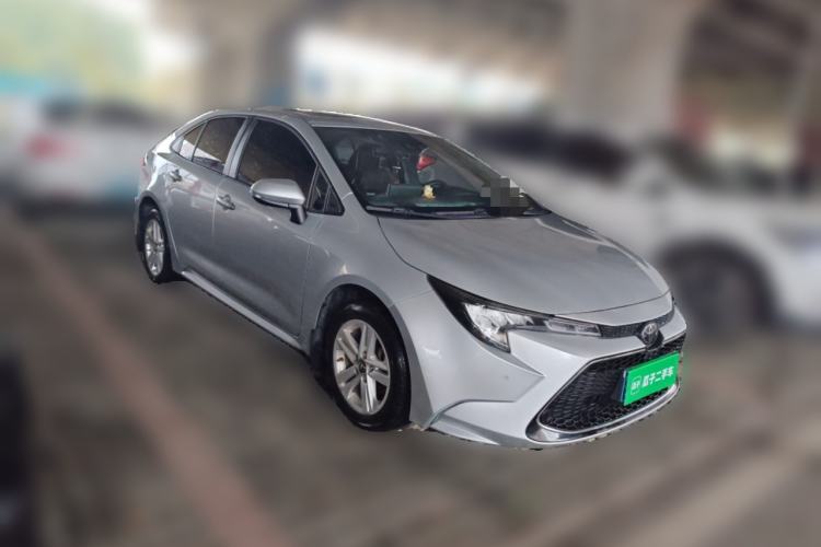 Used Toyota Levin 2019 185T CVT Luxury Edition China VI Standard Front Right 45 Deg