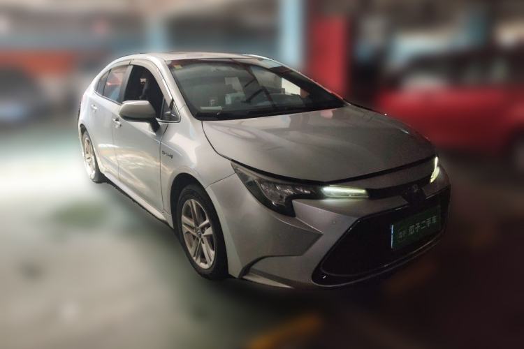 Used Toyota Levin 2019 Dual-Engine 1.8H E-CVT Luxury Edition China V Standard Front Right 45 Deg