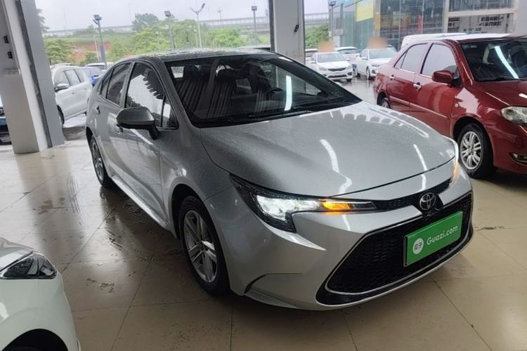 Used Toyota Levin 2019 185T CVT Luxury Edition China VI Standard Front Right 45 Deg